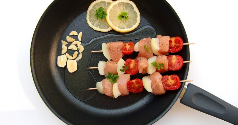 Jak używać i konserwować patelnię ze stali węglowej?