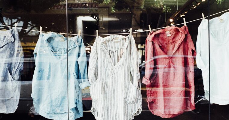 Czym zajmuje się dostawca odzieży używanej?