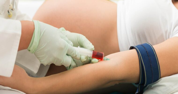 Czy kawa rozpuszczalna to dobry wybór dla ciężarnej?